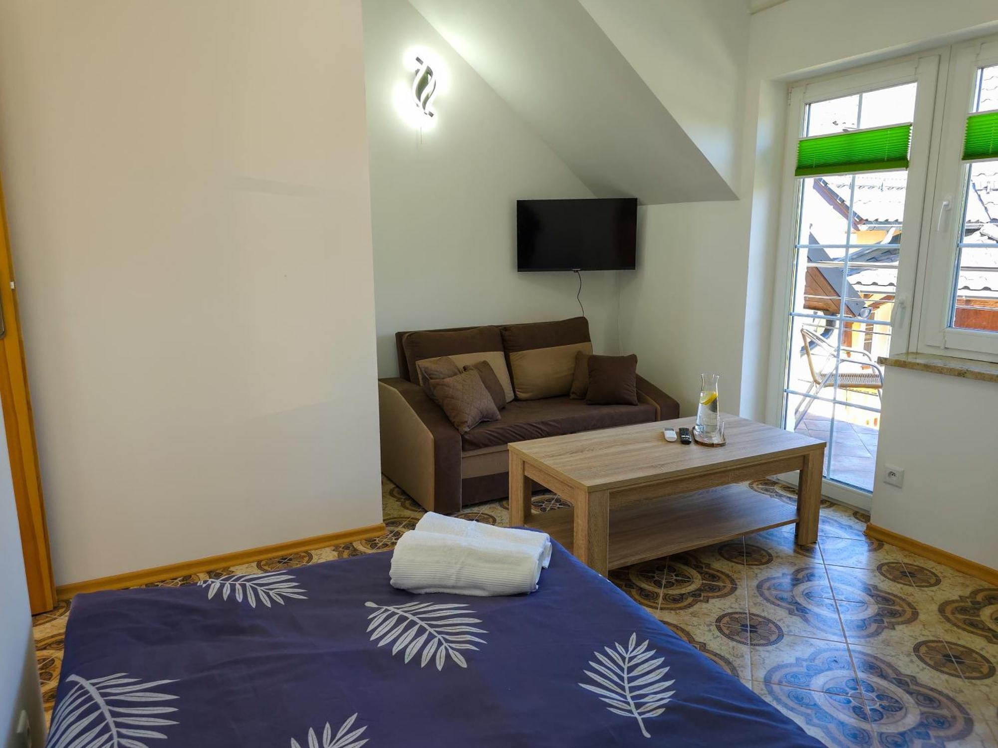 Koga Apartamenty Микошево Екстериор снимка